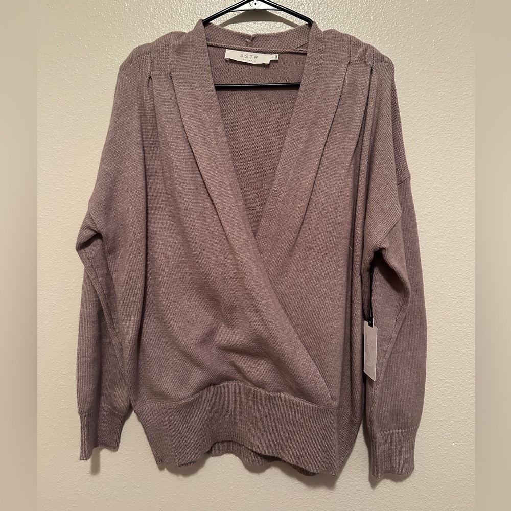 Lilac Long Sleeve Pullover Sweater w/ Ruched Detail